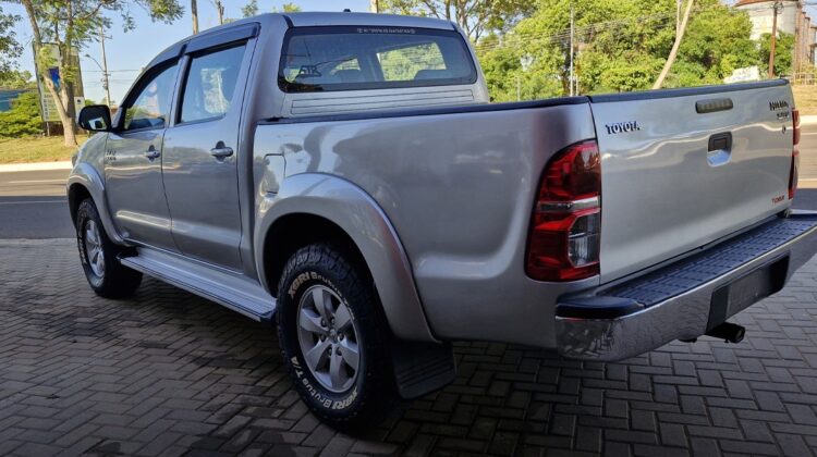 T. Hilux D/C 4×4 Aut