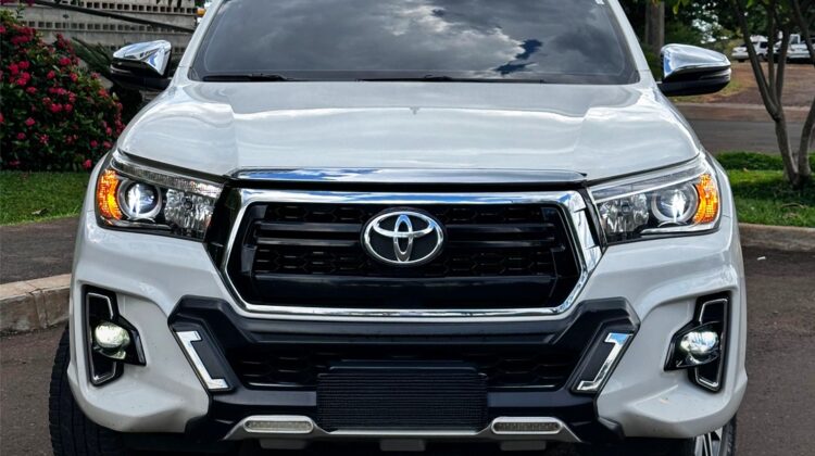 T. HIlux D/C 4×4 SRV Mec