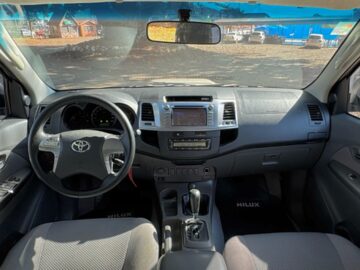 T. Hilux D/C 4×4 Aut
