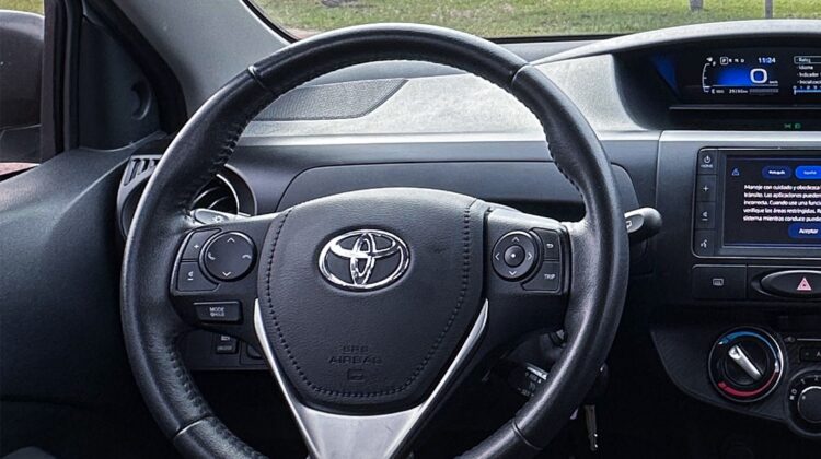 T. Etios Aut