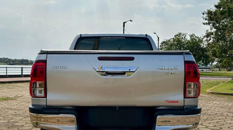 T. Hilux D/C 4×4 SRV Mec 2017