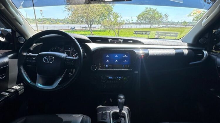 T. Hilux D/C 4×4 Limited