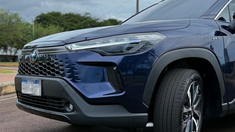 T. Corolla Cross HV 2026