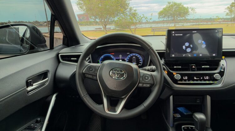 T. Corolla Cross HV 2026