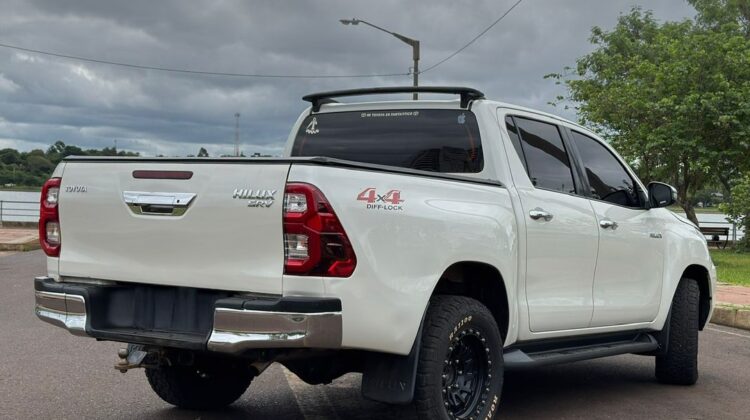 T. Hilux D/C 4×4 SRV Mec