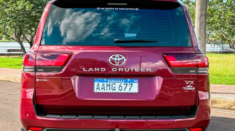 T. Land Cruiser