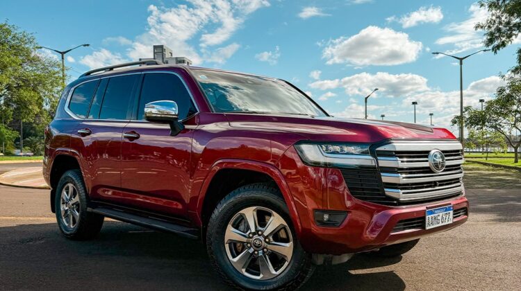 T. Land Cruiser