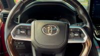 T. Land Cruiser