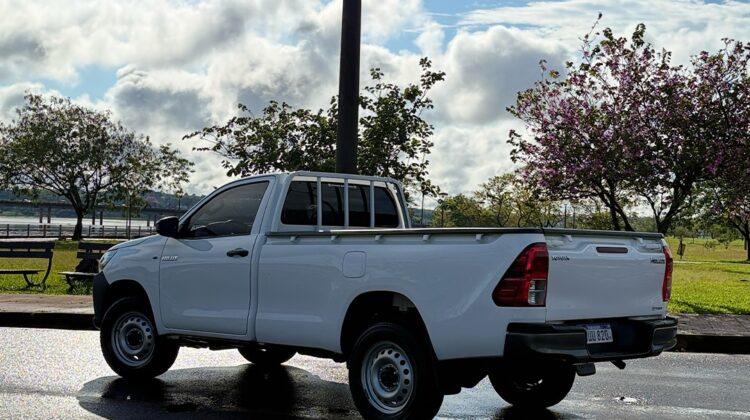 T. Hilux C/S 4×4 2025